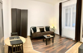 Гостиница BOX Studio in Ruin Pub District  Будапешт